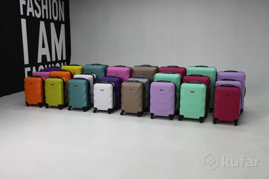 фото чемоданы из высокопрочного пластика 7