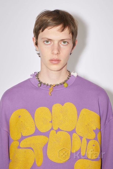 фото свитшот acne studios crew neck bubble logo sweater lilac purple 3
