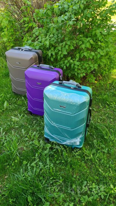 фото чемоданы  из высокопрочного усиленного abs пластик 5