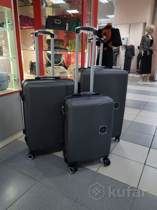 фото чемодан из авс пластика trovato чёрный, new 1