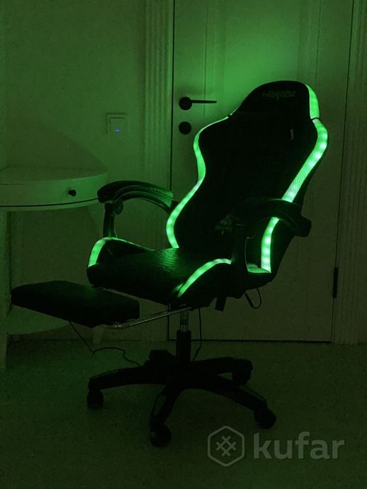 фото кресло компьютерное с подсветкой 5