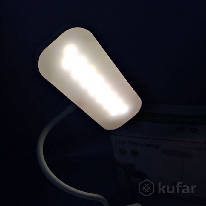 фото беспроводной светильник - лампа на гибком основании с органайзером и подставкой для смартфона / наст 6