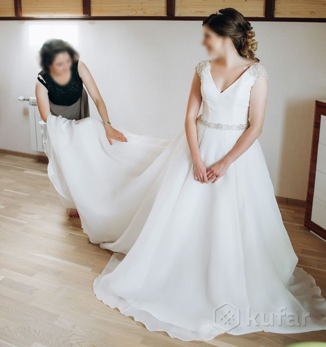фото  свадебное платье pronovias (испания) со шлейфом. 0