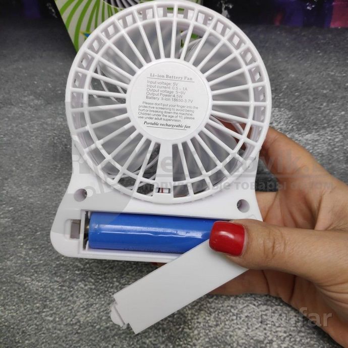 фото мини вентилятор portable mini fan (3 скорости обдува, подсветка) розовый 2