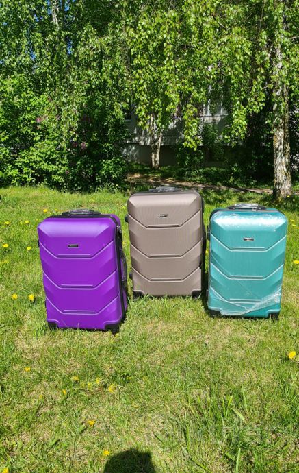 фото чемоданы  из высокопрочного усиленного abs пластик 14