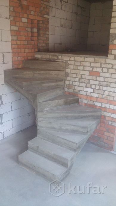 фото заливка монолитной лестницы (бетонная лестница). 3