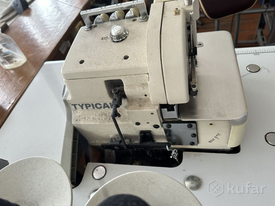 фото промышленно-швейная машина typirt (германия) трехниточный оверлок, г.в. 2006 1