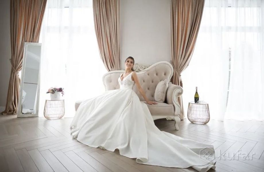 фото атласное свадебное платье размер 40-42 0