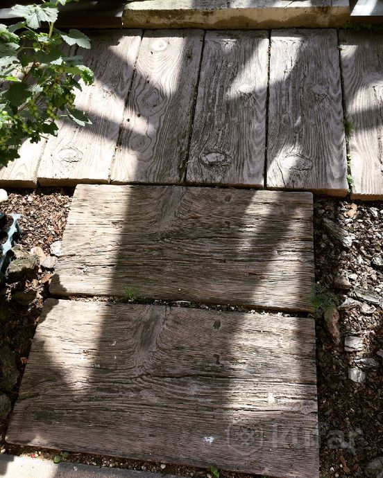 фото пошаговая дорожка мощение доска болотная из бетона 5