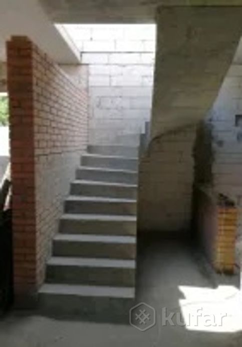 фото бетонная ,монолитная лестница 4