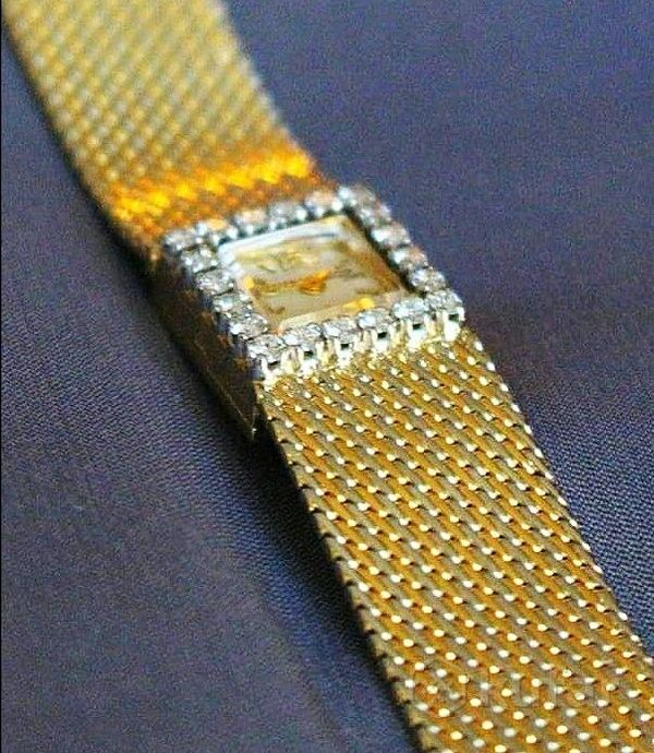 фото jaeger- le сoultre золотые с 20 бриллиантами часы. 3