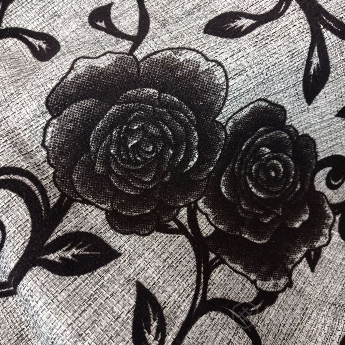 фото кусок ткани (черные цветы) 1