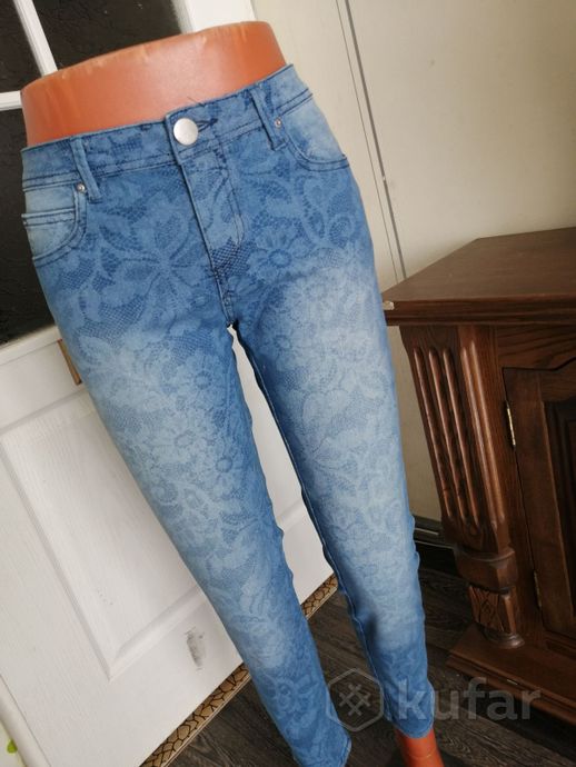 фото укороченные джинсы-дудки 46раз. 0
