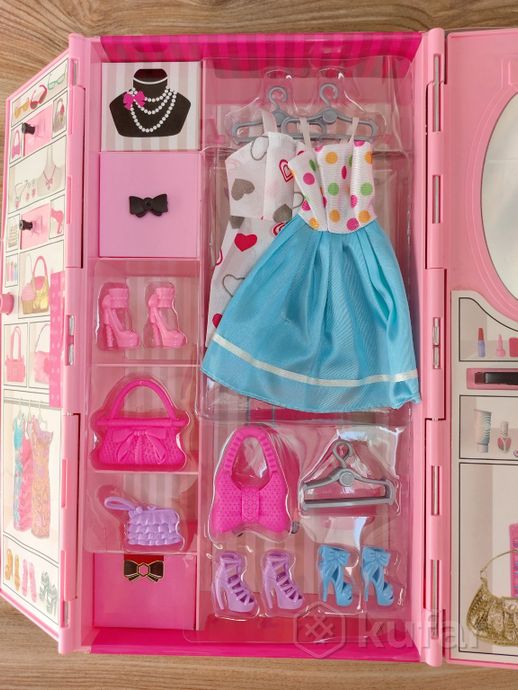 фото кукла аналог barbie, с одеждой и шкафом 2