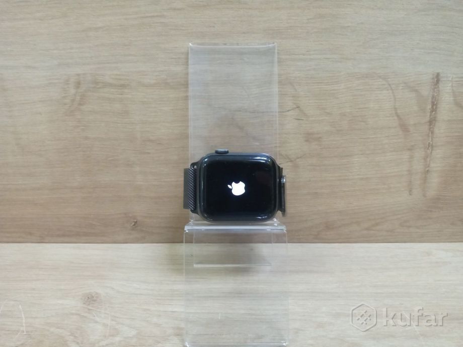 фото скидка. умные часы apple watch series 4 44 mm (87-003880) 1