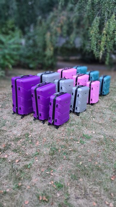 фото чемоданы пластиковые 4 колеса 2