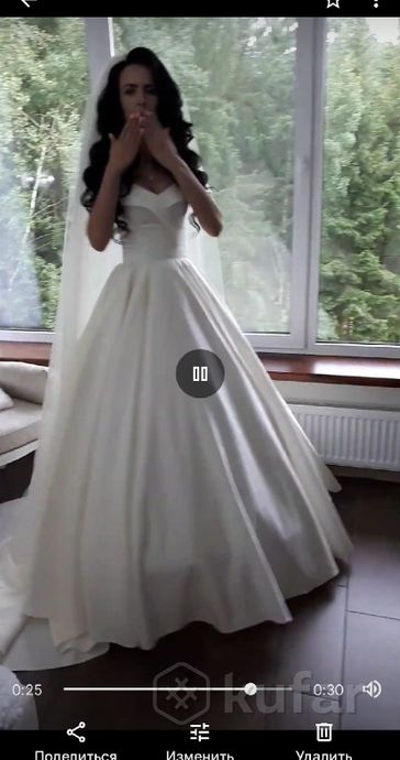 фото шикарное атласное свадебное платье  1