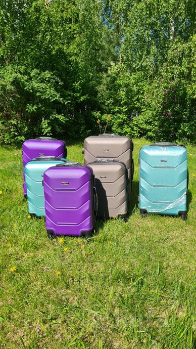 фото чемоданы  из высокопрочного усиленного abs пластик 3