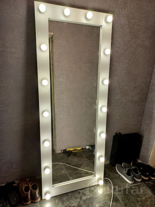 фото ростовое гримерное зеркало, зеркало с лампочками 0