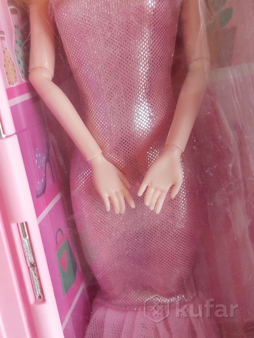 фото кукла аналог barbie, с одеждой и шкафом 4