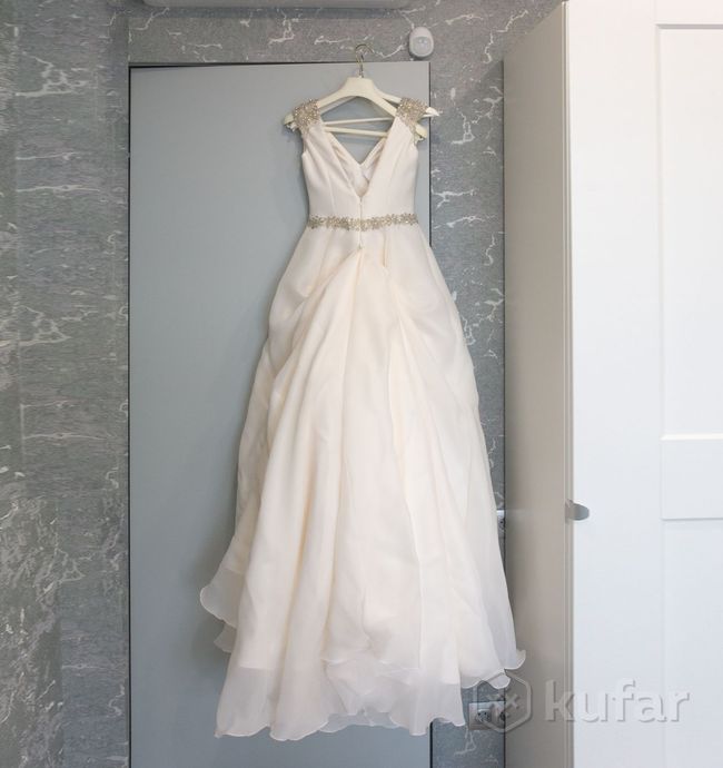 фото  свадебное платье pronovias (испания) со шлейфом. 8