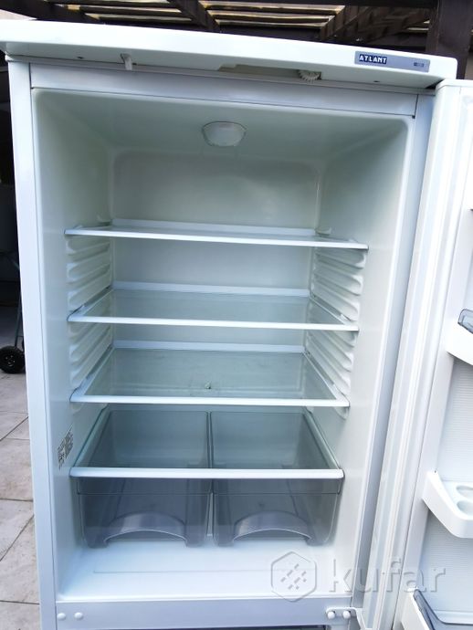 фото холодильник 175см. 6 лет. доставка 3