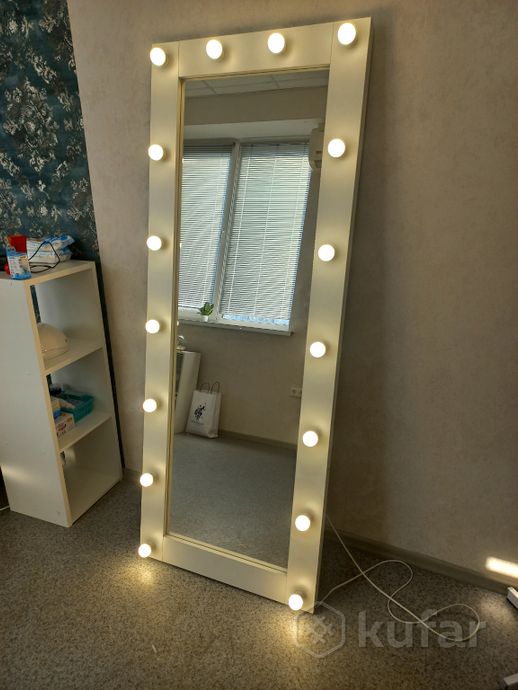 фото ростовое гримерное зеркало, зеркало с лампочками 7