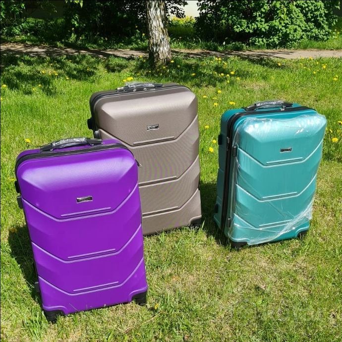 фото чемоданы  из высокопрочного усиленного abs пластик 12