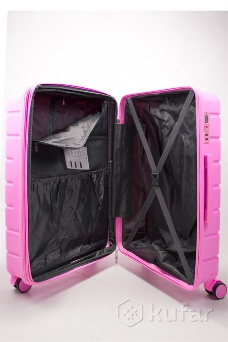 фото пластиковый чемодан миронпан на колесах, разные цвета  6