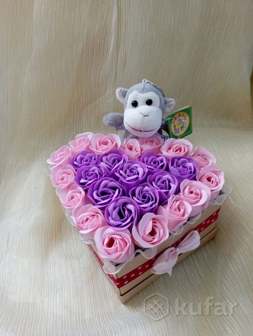 фото 25 мыльных роз в коробке с мягкой игрушкой-брелком 3