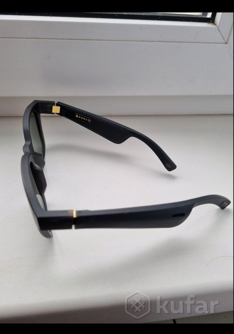 фото солнцезащитные очки с встроенными динамиками bose  5