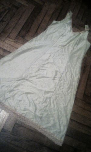 Ночная модная сорочка с ручной вышивкой 