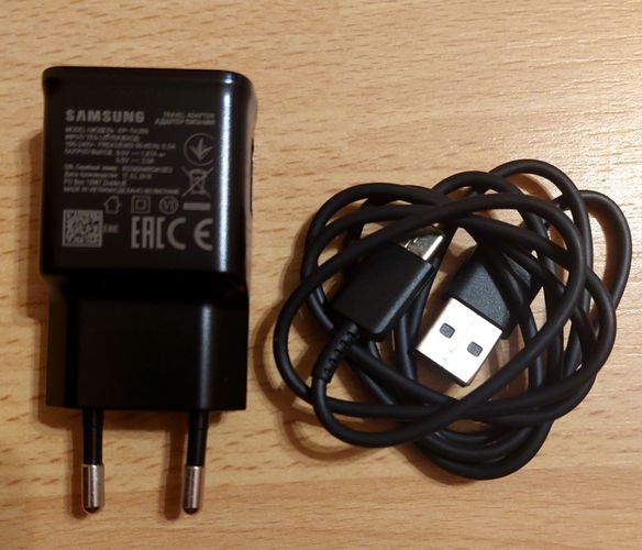 Зарядное устройство Samsung  EP-TA20, EP-TA800