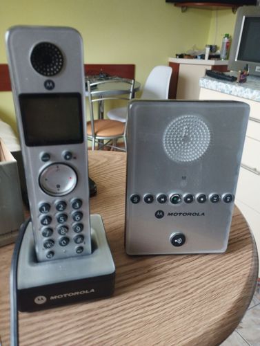 Радиотелефон Motorola 