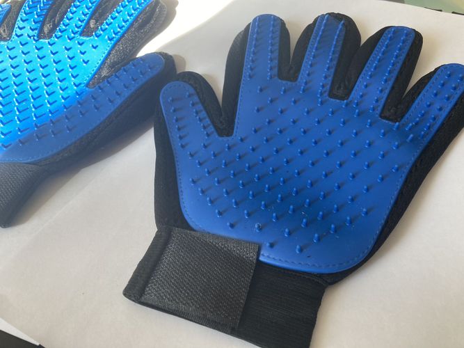 перчатки массажные для вычёсывания шерсти