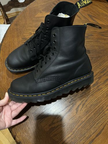Dr. Martens Pascal Ziggy Luxor Leather Boots Black