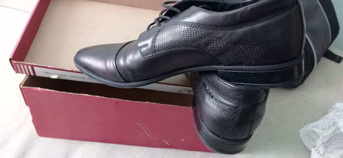Туфли импортные, кожаные, черные,42 разм, классика