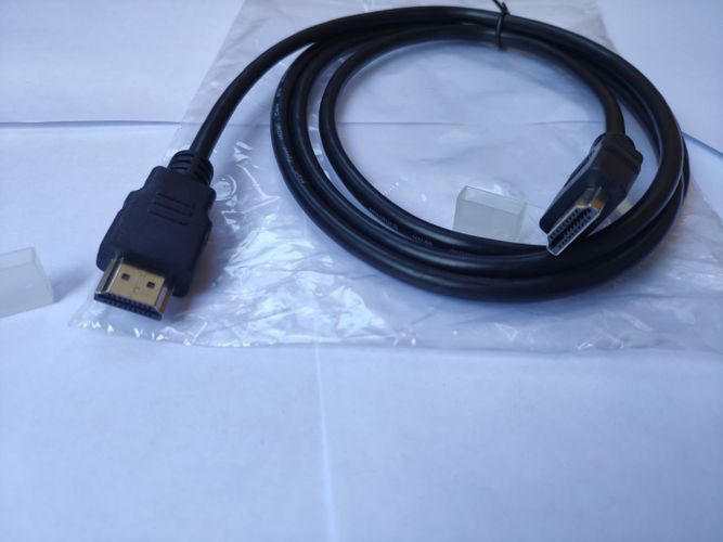 Кабель HDMI-HDMI 1.5м. НОВЫЙ