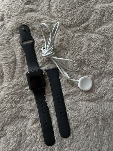 Apple Watch 3 series 38 mm алюминиевый серый 