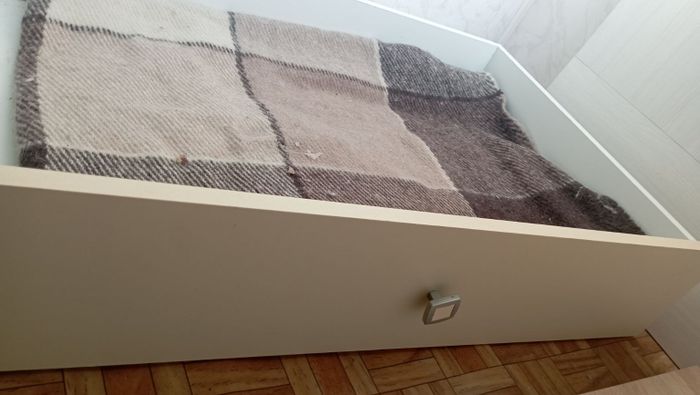 Выдвижной ящик под детскую кроватку 