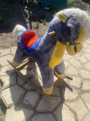 Качалка-конь для детей 