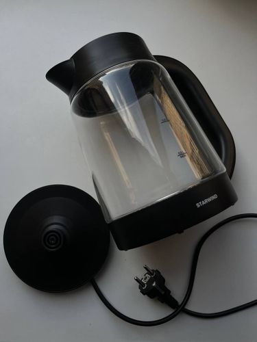 чайник электрический Starwind SKG4030