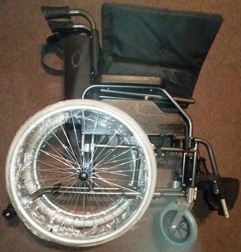 Инвалидное кресло-коляска, новое, продам