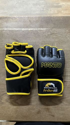 Перчатки manto mma pro размер m