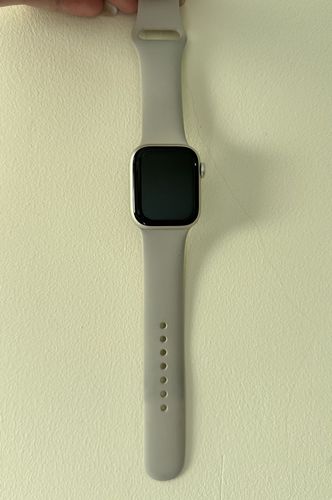 Умные часы Apple Watch Series 8 41 mm Starlight