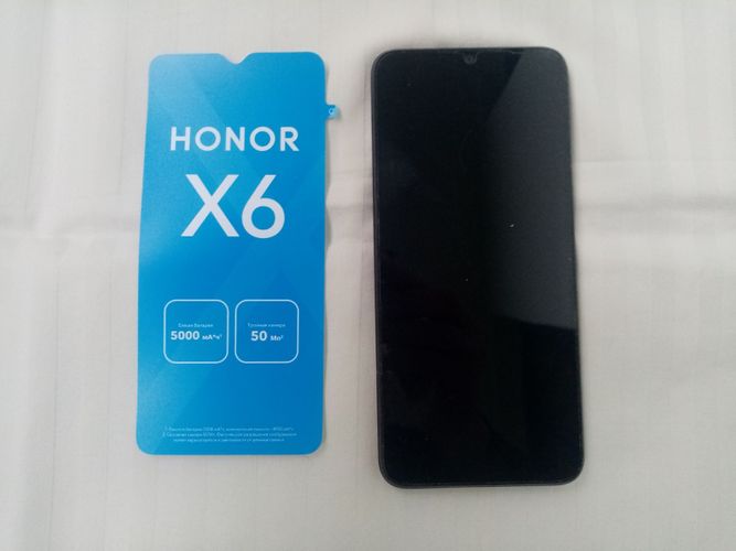 Honor X6, 4/64.