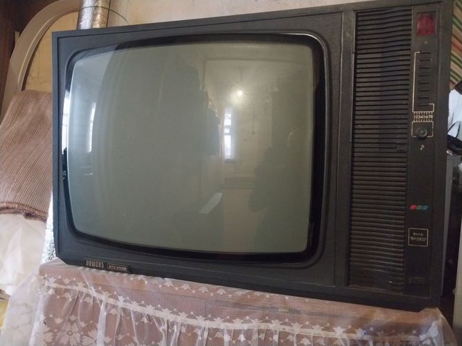 Продам телевизор Витязь