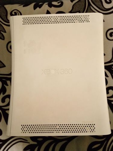 Продам Xbox 360 