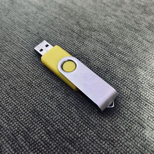 USB Flash для Аудио 4 GB  (флешка, память)