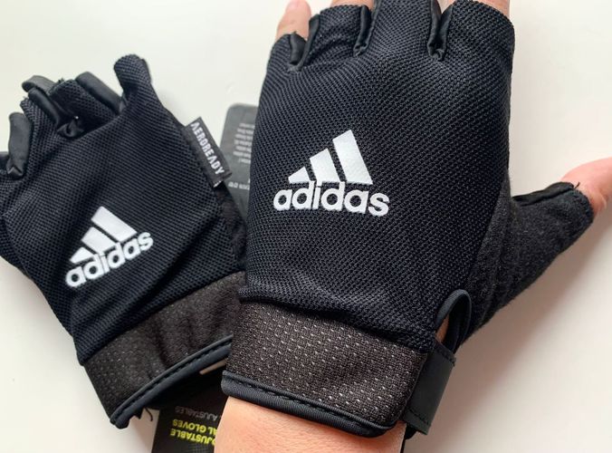 Перчатки спортивные «Adidas» (размер M)